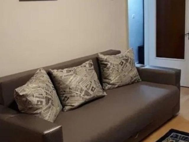 Apartament cu 1 camera zona Podu Ros Piata Nicolina