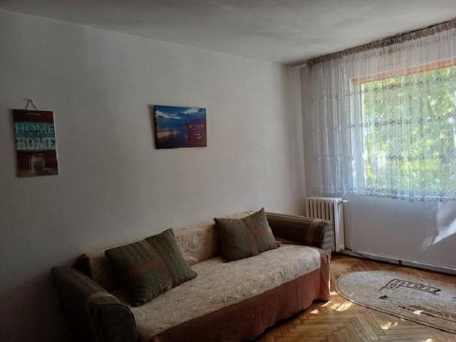 Apartament cu 1 camera zona Podu Ros Rond