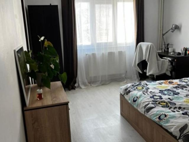Apartament cu 1 camera zona Targy Cucu Statia Padurii