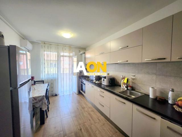 Apartament cu 2 Camere + Mansardă, Garaj, Bloc Nou, Zona Centru