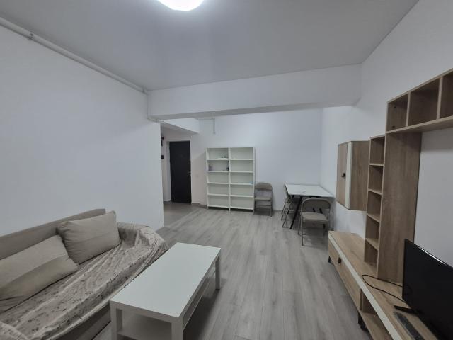 Apartament cu 2 camere, mobilat si utilat, etaj 3, parcare inclusa – acces metrou Aparatorii Patriei