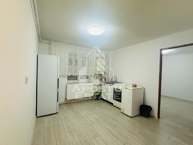 Apartament cu 2 camere nemobilat