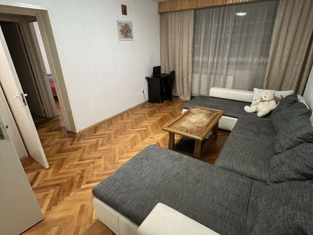 Apartament cu 2 camere, Aleea Carpati