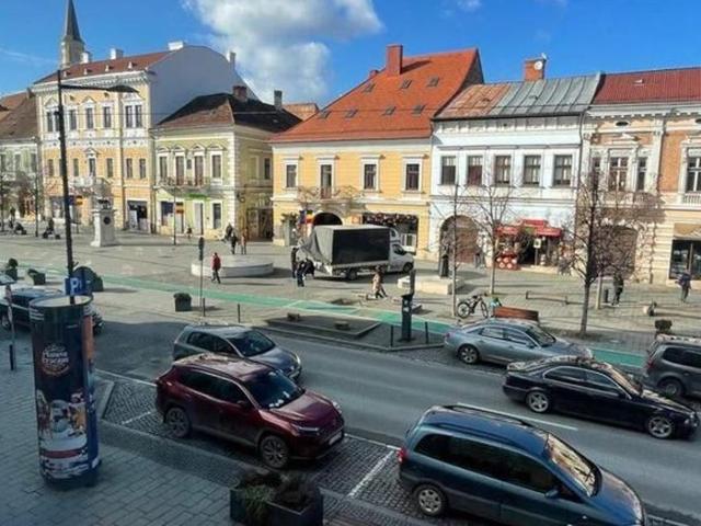 Apartament cu 2 camere | Bulevardul Eroilor | Locație ultracentrală