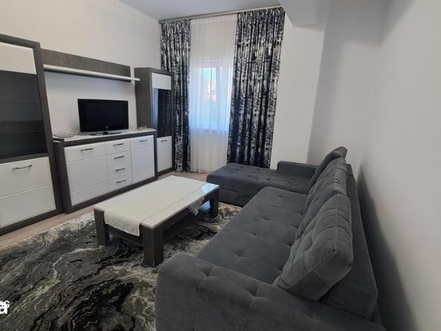 Apartament cu 2 camere, balcon și lift