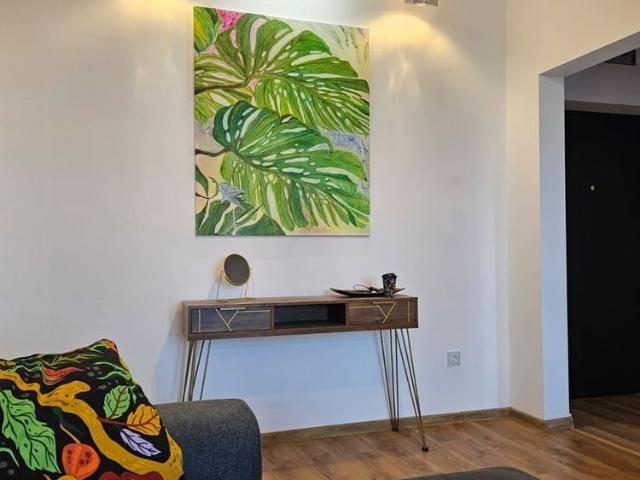 Apartament cu 2 camere, balcon, mobilat utilat
