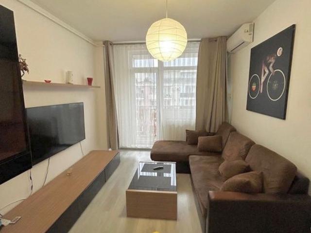 Apartament cu 2 camere, balcon si parcare exterioara