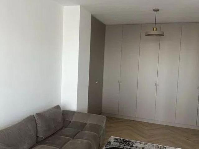 | Apartament cu 2 camere | Bloc nou | Etaj intermediar | Cartierul Plopilor |