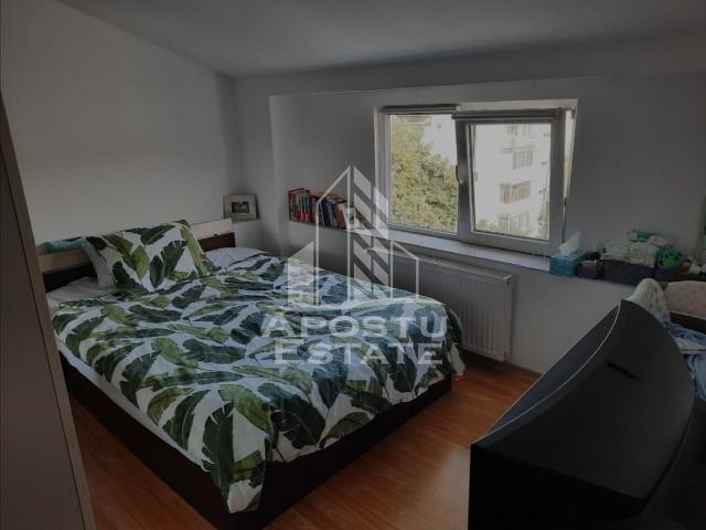 Apartament cu 2 camere,centrala proprie zona Dambovita