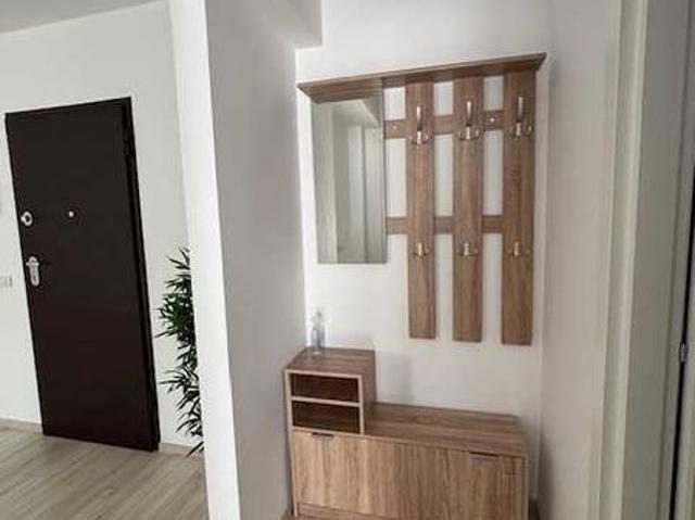 Apartament cu 2 camere complet mobilat si utilat in Tractorul
