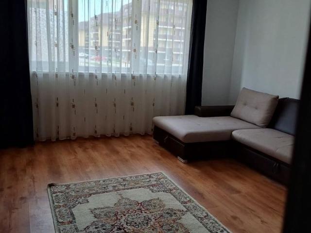 Apartament cu 2 camere de inchiriat