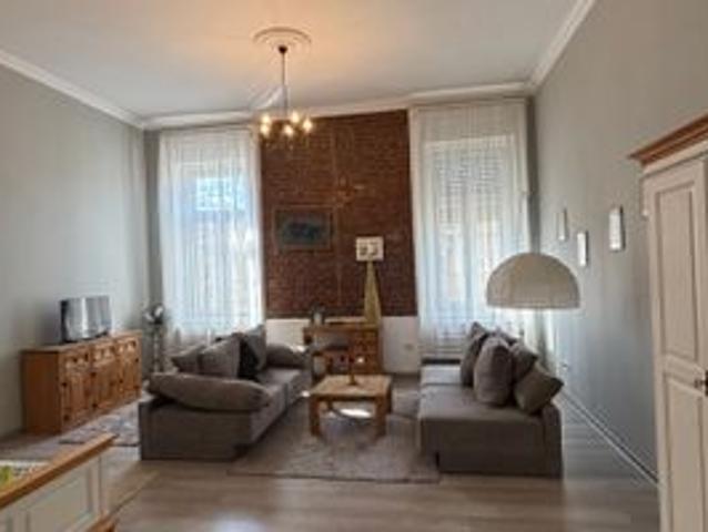 Apartament cu 2 camere de închiriat