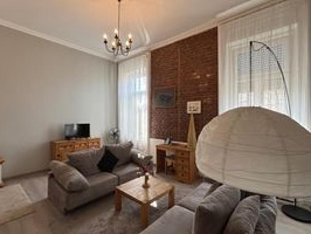 Apartament cu 2 camere de închiriat