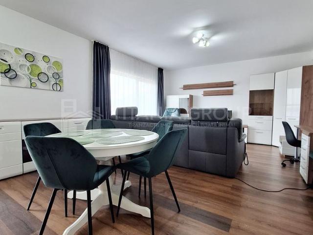 Apartament cu 2 camere de închiriat