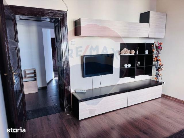 Apartament cu 2 camere de închiriat – ultracentral, str. Primăriei