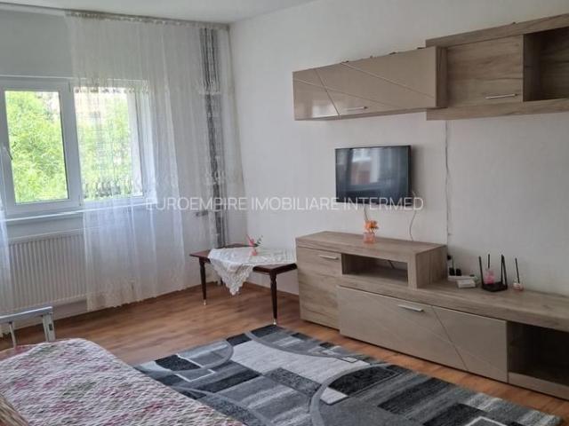 Apartament cu 2 camere de închiriat – zonă Km 4 5