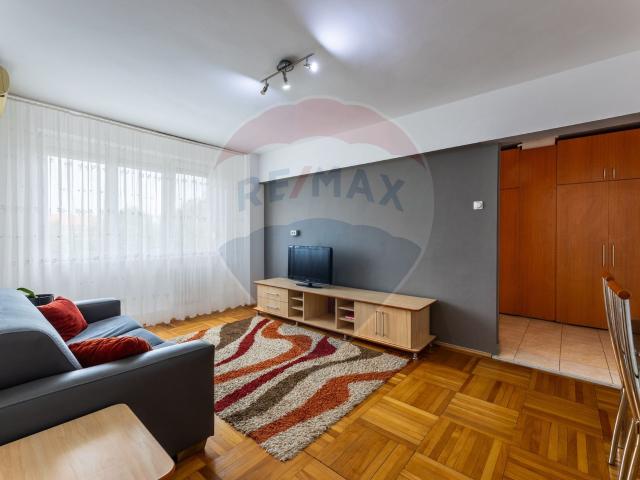 apartament cu 2 camere de închiriat zonă ultracentrală