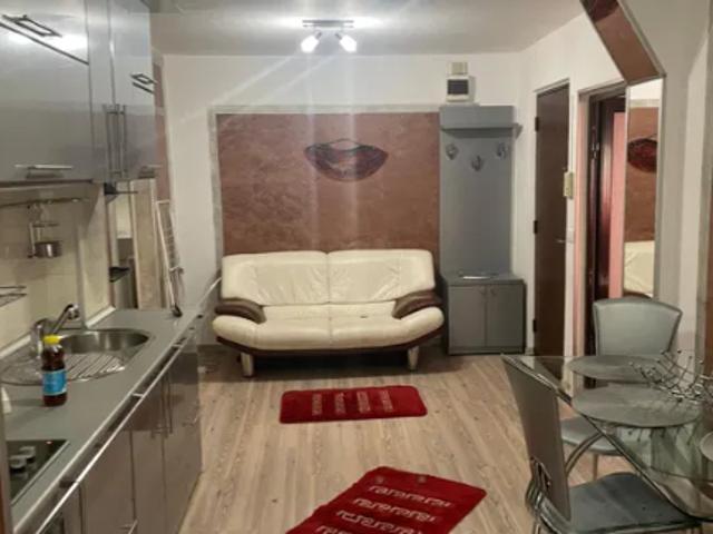 Apartament cu 2 camere de inchiriat, zona Mall