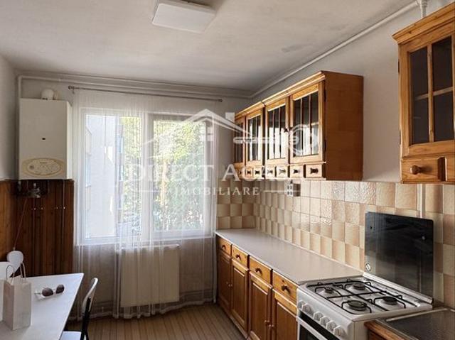 Apartament cu 2 camere de inchiriat Zona Cornisa
