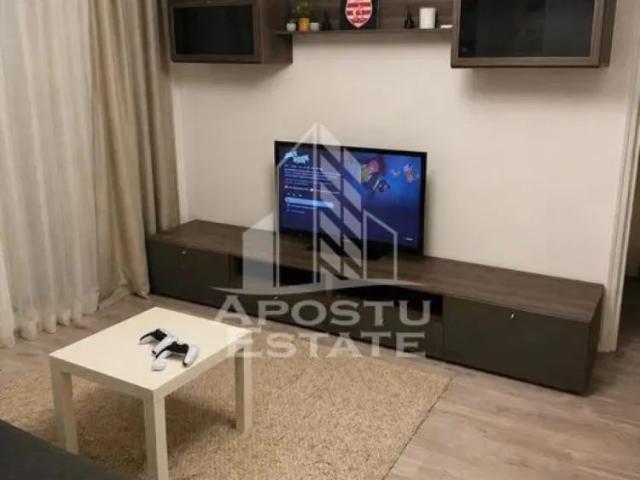 Apartament cu 2 camere, de inchiriat, zona Tipografilor, Centrala