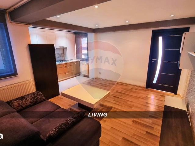 Apartament cu 2 camere de inchiriat, bloc nou, zona Republicii