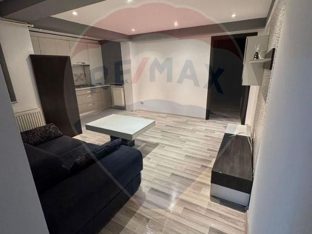 Apartament cu 2 camere de inchiriat, bloc nou, zona Republicii