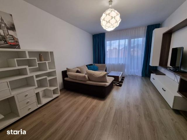 Apartament cu 2 camere de închiriat, Brașov