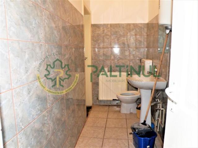 Apartament cu 2 camere de inchiriat in zona Central