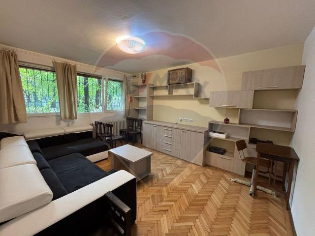Apartament cu 2 camere de închiriat în zona Drumul Taberei