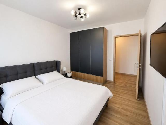 Apartament Cu 2 Camere De Inchiriat Pe Str Frunzisului