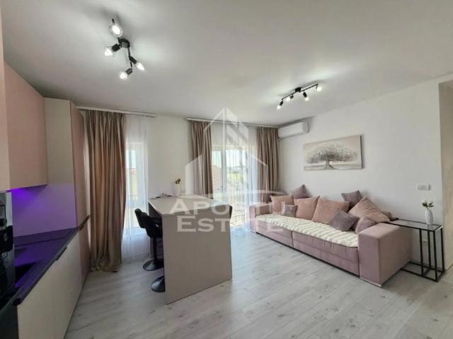 Apartament cu 2 camere de inchiriat, prima inchiriere, Giroc