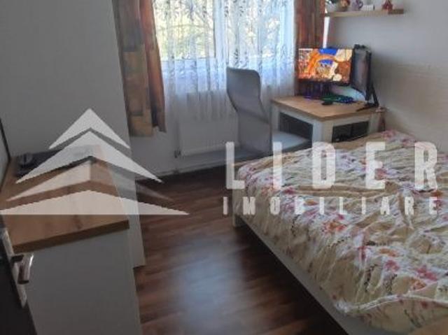 Apartament cu 2 camere de vanzare, decomandat Manastur