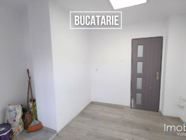 Apartament cu 2 camere de vânzare – Vulcan, Cartier Cocoșvar