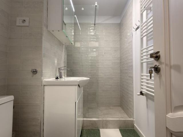 Apartament cu 2 camere decomanda nemobilat in Tomis II