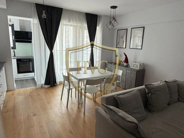 Apartament cu 2 camere | Decomandat | Centrala imobil | Loc de parcare