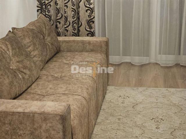 Apartament cu 2 camere decomandat, cu loc de parcare si balc
