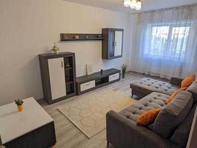 Apartament cu 2 camere, decomandat, Galata