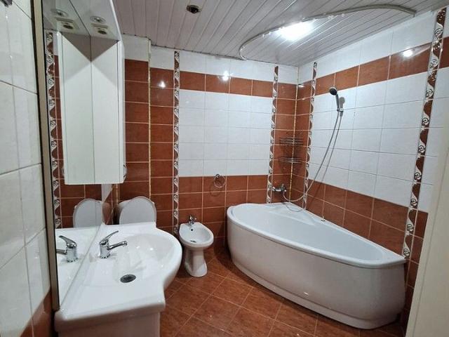 Apartament cu 2 camere decomandat in Sibiu zona Strand