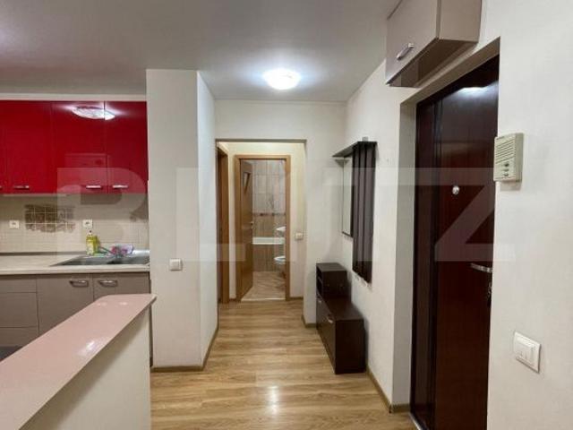 Apartament cu 2 camere, decomandat, loc de parcare – Zona Tractorul