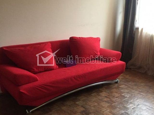 Apartament cu 2 camere, decomandat, semicentral