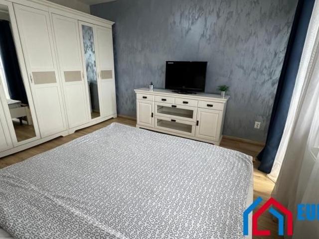 Apartament cu 2 camere decomandat situat in Sibiu str. Doamna Stanca