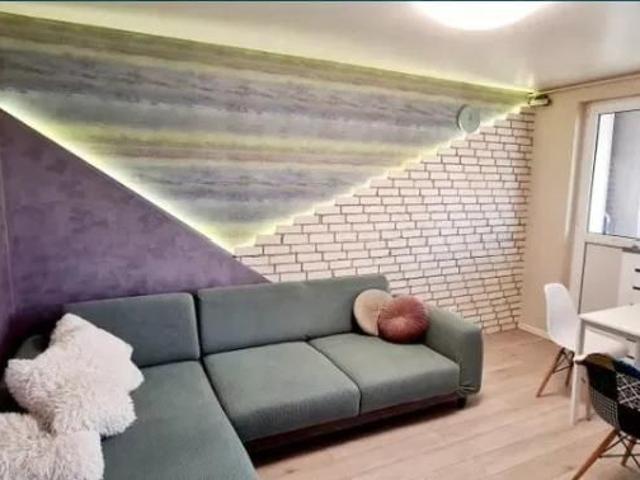 Apartament cu 2 camere decomandat, Podu Ros