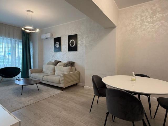 Apartament cu 2 camere decomandat Royal Town Copou