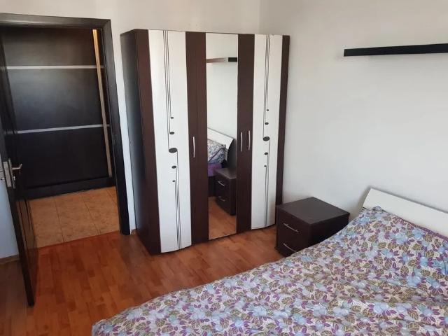Apartament cu 2 camere, decomandat, zona Tatarasi