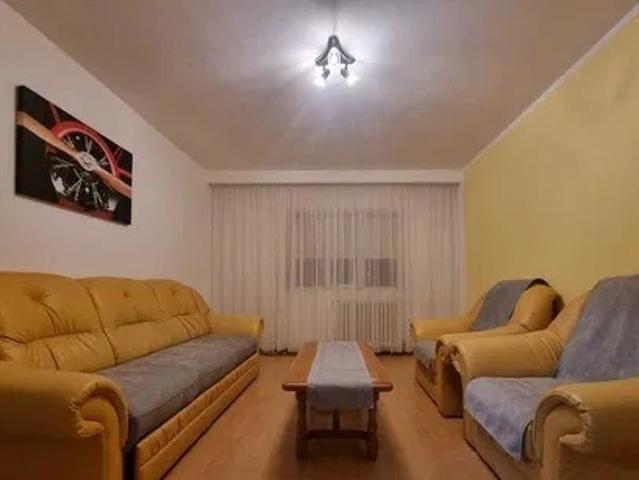 Apartament cu 2 camere, DECOMANDAT, zona Nicolina