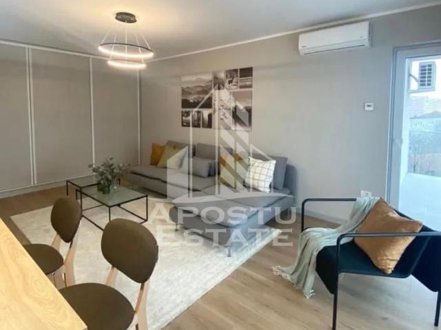 Apartament cu 2 camere decomandat zona podgoria