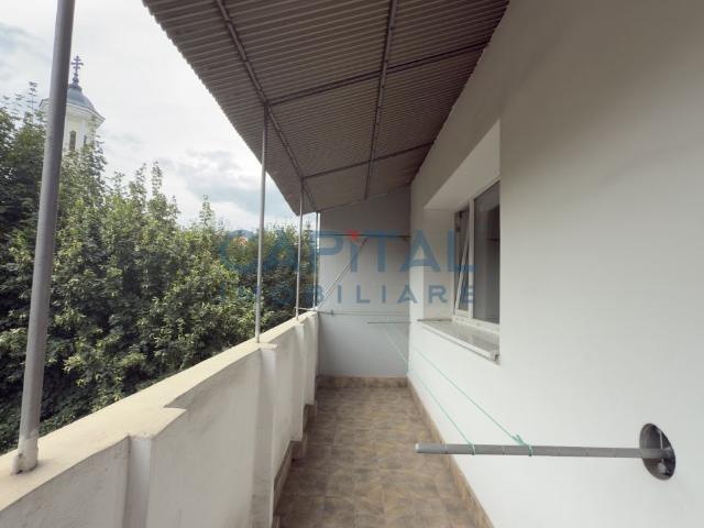 Apartament cu 2 camere decomandate, etajul 1, Calea Dorobantilor! Cu P