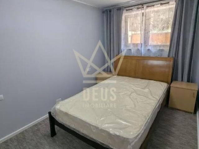 Apartament cu 2 camere decomandate si loc de parcare