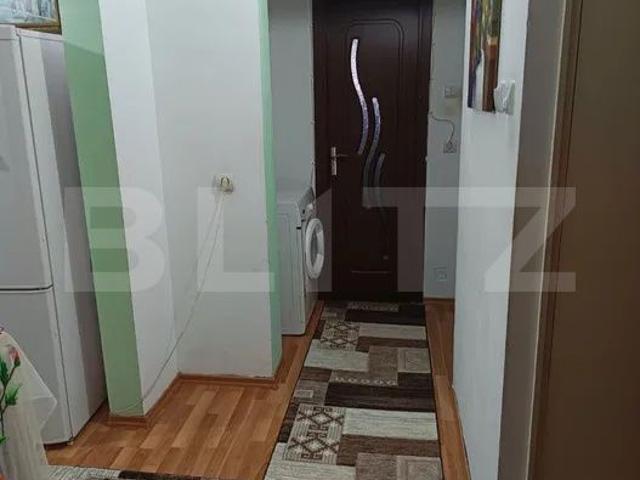 Apartament cu 2 camere, etajul 1, an 1990, 50 mp utili, Campina zona A