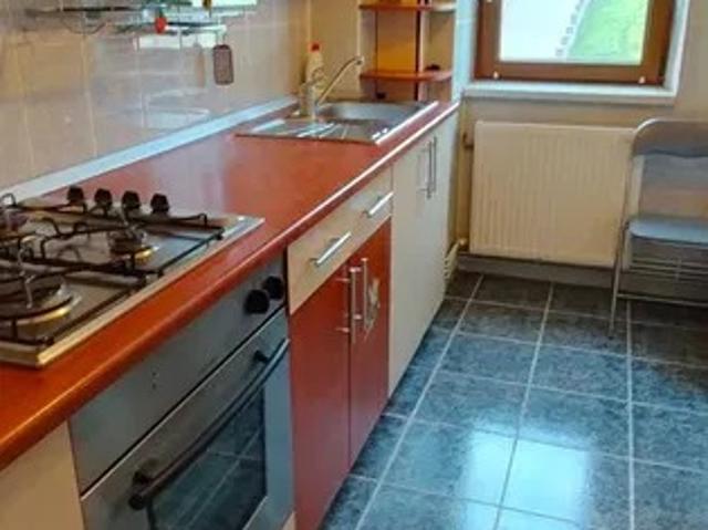 Apartament cu 2 camere, etajul 2/4, zona Pacurari Moara de Foc